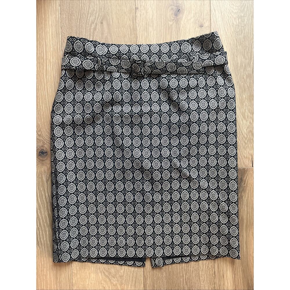 Ann Taylor LOFT Size 8 Black/Taupe Geo Print Pencil Skirt with Removeable Belt